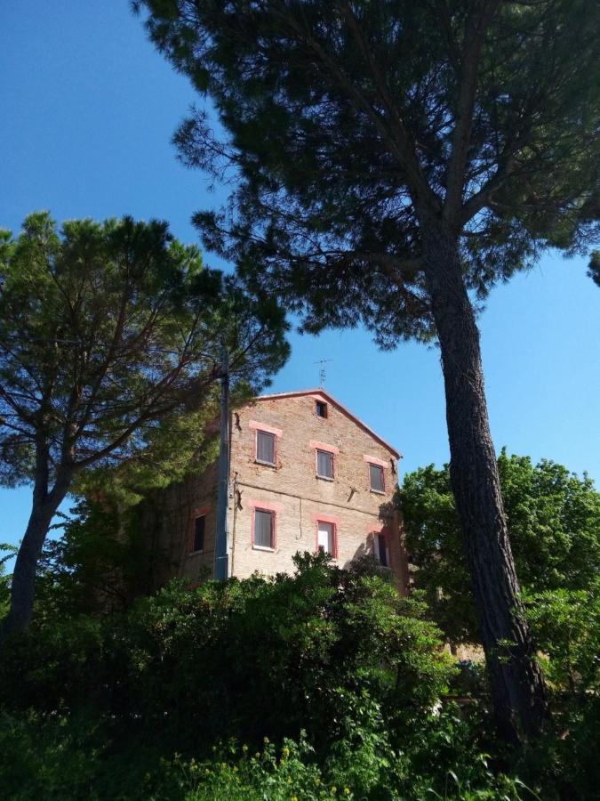 Ferienwohnung Locanda Della Cavalleria Trecastelli Exterior foto